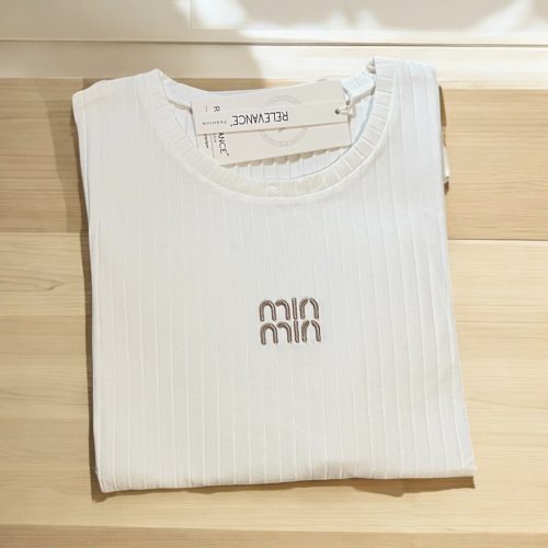 Min fehér bordázott, hímzett pamut hosszú ujjú