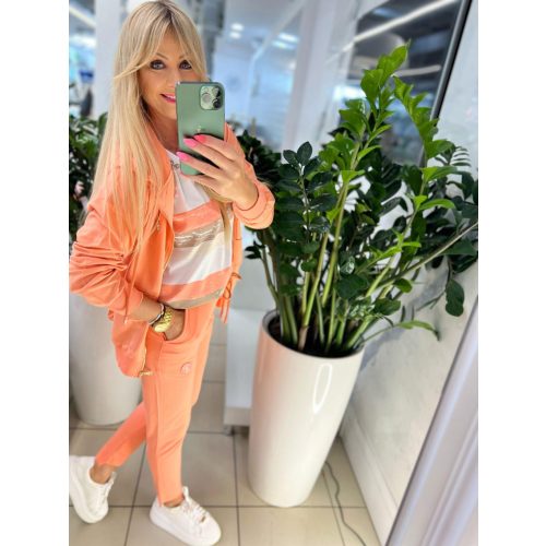 Megi Szett